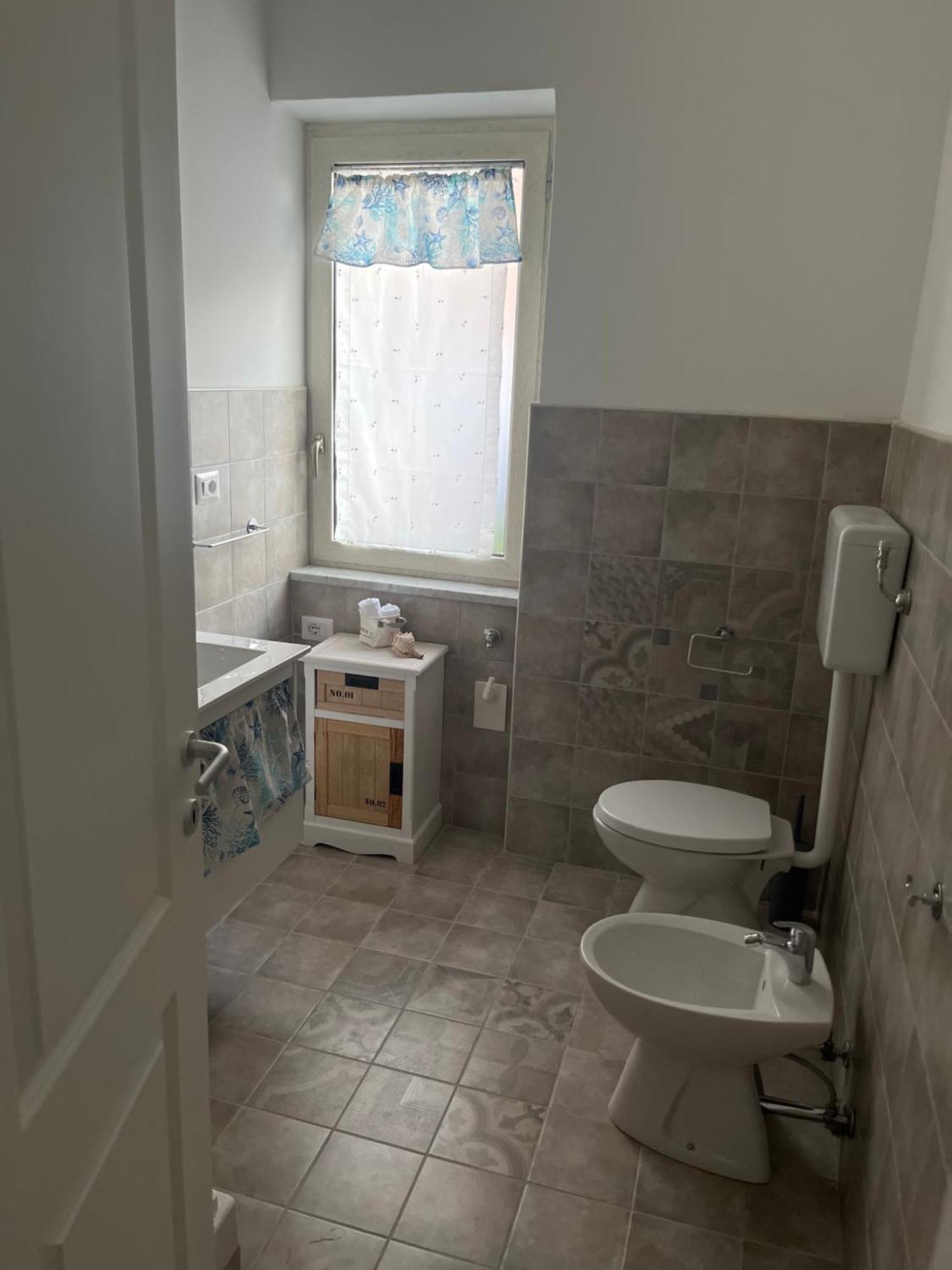Il Delfino Apartment Nettuno Luaran gambar